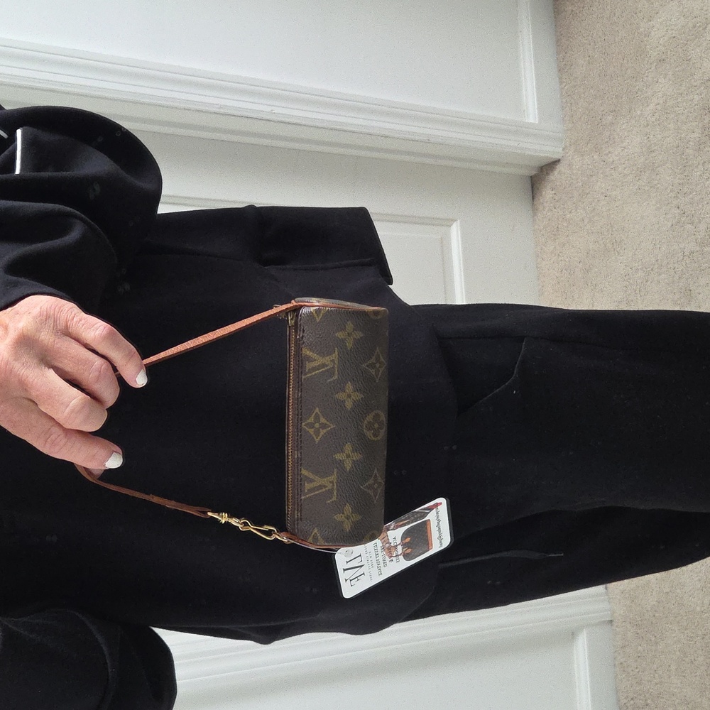 Louis Vuitton 1970's ULTRA RARE Mini Papillon wristlet-highly collectable piece - Picture 7 of 17